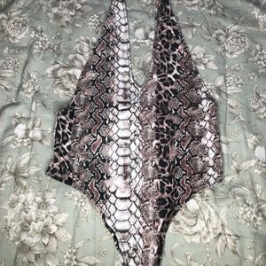Sexy snake skin high cut one piece swimsuit